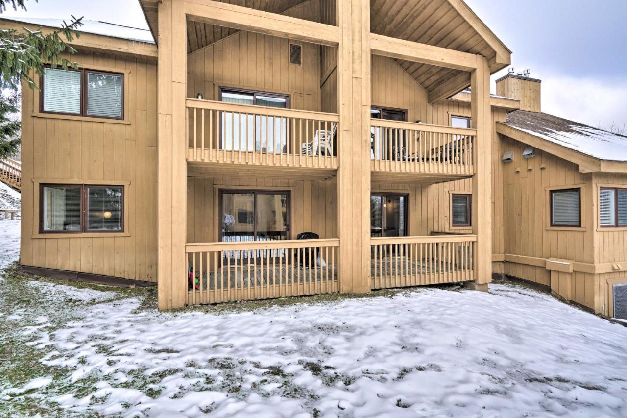 Ski-Inandout And Golf Condo With Aandc At Holiday Valley! Еликотвил Екстериор снимка