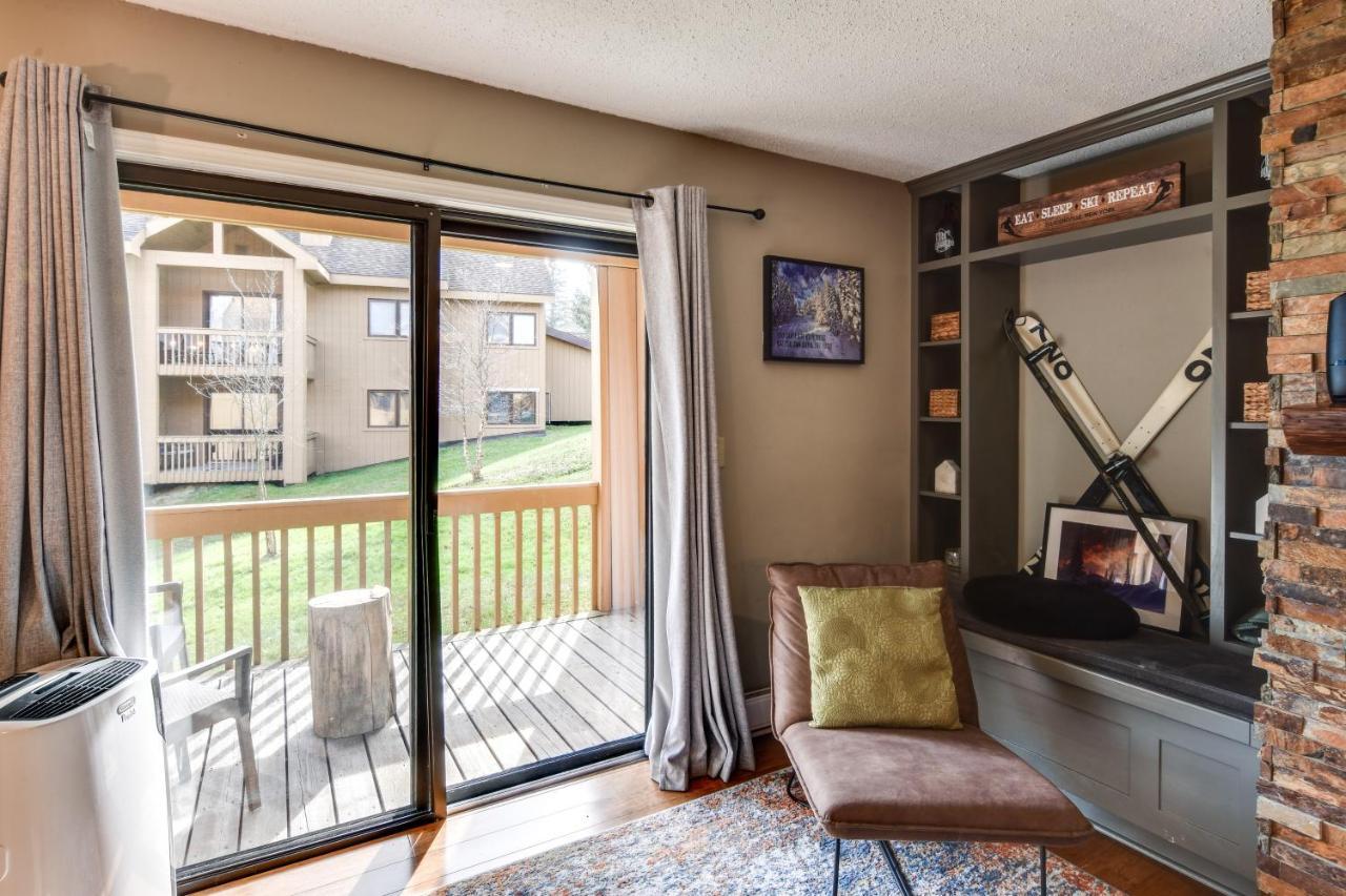 Ski-Inandout And Golf Condo With Aandc At Holiday Valley! Еликотвил Екстериор снимка